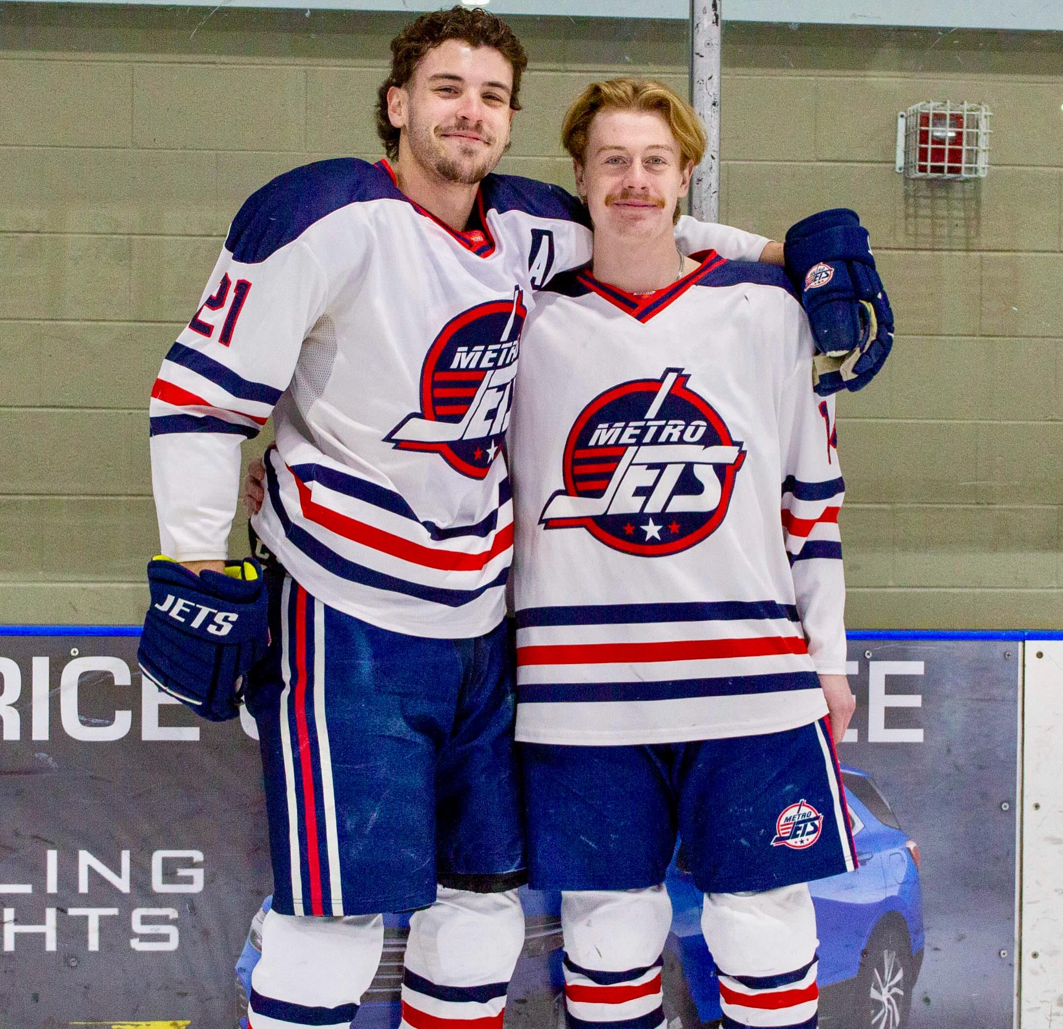 #MetroJets players Enrick Fournier and Sutton Majeske mug for the camera during Jets Picture Day this past February at Mount Clemens Ice Arena.
#TwoForTuesday #PlayLikeBray