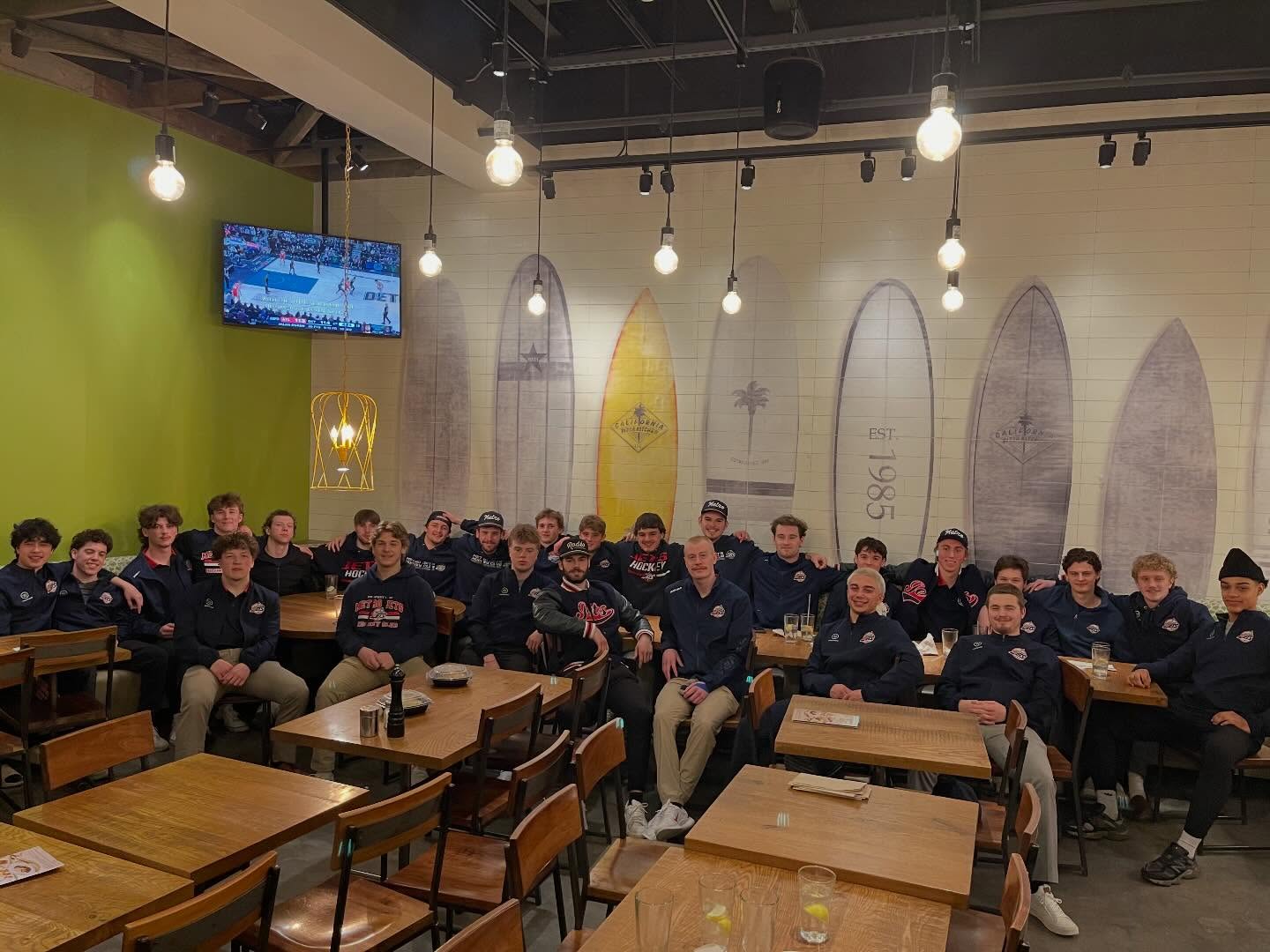 🙏 WITH US ALWAYS 🙏
Thank you to the Braydin Lewis Foundation for taking care of our team meal tonight at #USPHLNationals in New Jersey!
Not only do we #PlayLikeBray, but we also #EatLikeBray!
Thank you!!