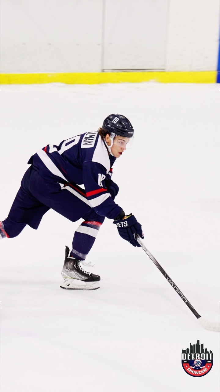 Throwback to a standout moment from the 2023-24 Detroit Showcase as Ethan Hellman puts one in the back of the net for the Jets. 🚨
The best moments are made when preparation meets opportunity. Here’s to more goals, big plays, and highlight-reel moments this season! 🏒🔥
#metrojets #juniorhockey #hockeyhighlights #usphl #playlikebray