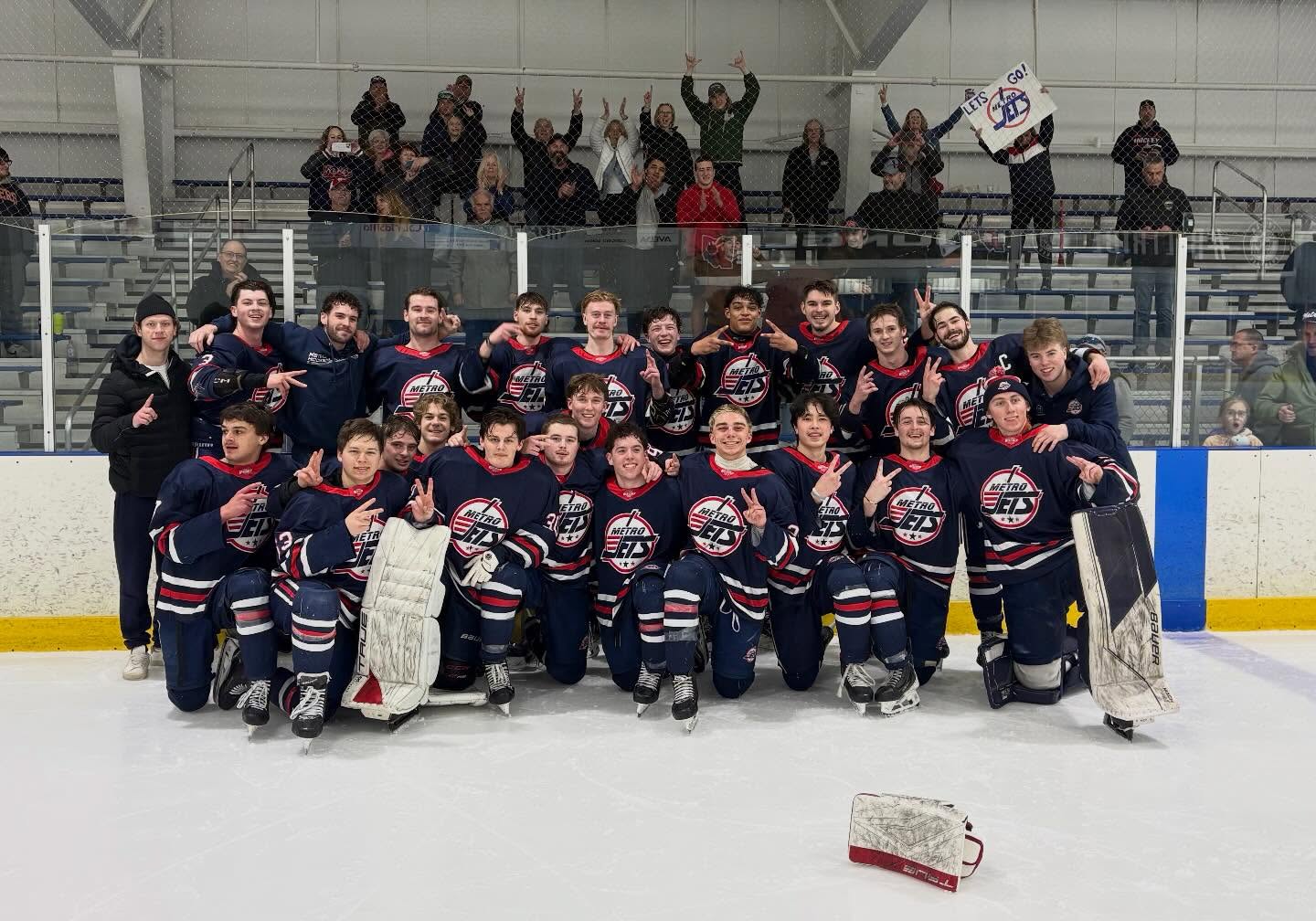 👀 WEEKEND RECAP 👀
#MeteoJets rally with pair of road overtime wins to knock off Toledo, claim #USPHLPlayoffs Great Lakes Division title
📰 www.metrojetshockey.com
#PlayLikeBray