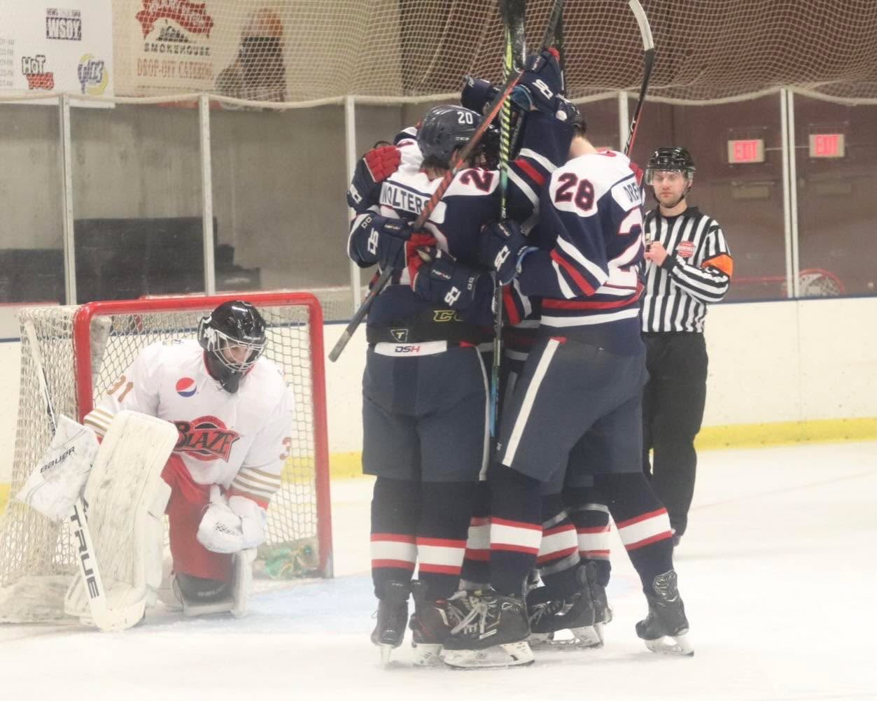 #MetroJets players celebrate a goal for the #MJDP team March 6, 2020 on the road against Decatur during the #USPHLPlayoffs!
#CellySunday #PlayLikeBray