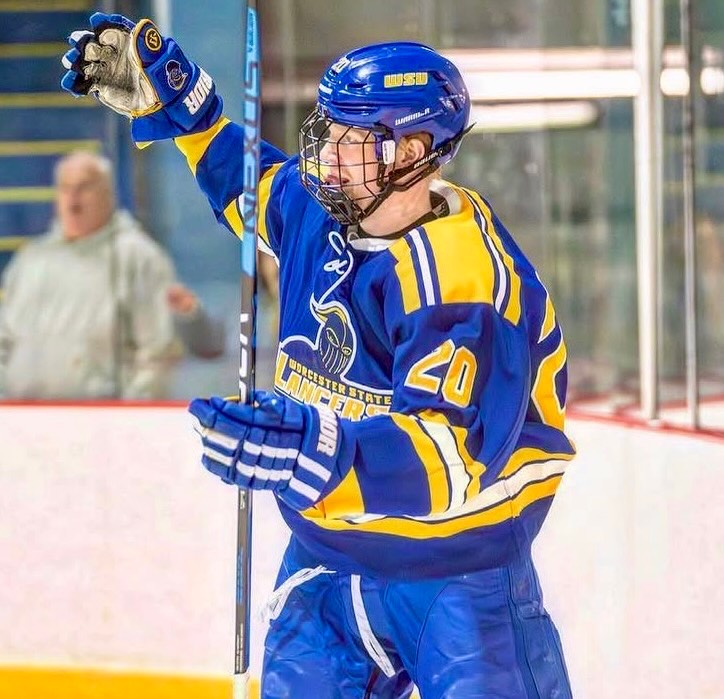 Anders Grongstad played for the #MetroJets from 2020-22, compiling 38 goals and 48 assists for 86 points in 70 regular-season games, adding eight more points in 12 postseason games.

The Salt Lake City native then spent four seasons at NCAA Division III Worcester State, registering 24 goals and 39 assists for 63 points in 100 games for the Lancers from 2022-26.

#MetroMovingOnMonday #OnceAJetAlwaysAJet ✈️ #PlayLikeBray