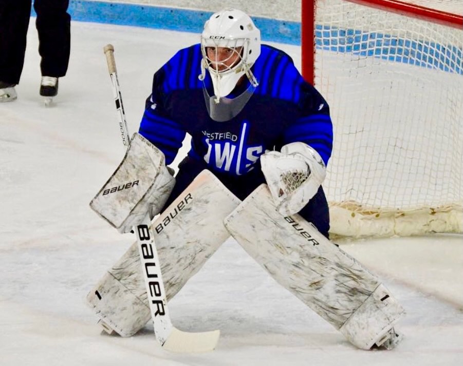 Kam Limburg played between the pipes for the #MetroJets from 2013-16, lowering his goals-against average each season.
The Hartland, Mich., native then took his game to the NCAA Division III ranks, playing for Westfield State from 2016-20.
With the Owls, Limburg saw action in 39 games.
#MetroMovingOnMonday #OnceAJetAlwaysAJet ✈️ #PlayLikeBray