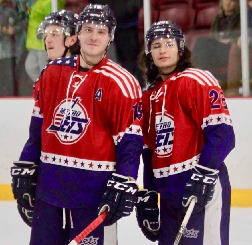 Trevor Momot and Kristian Alafriz (and Jake Stawinski in the back) get a quick photo during the warmup prior to a February 2018 #MetroJets game.
#TwoForTuesday #MoAndFlow #PlayLikeBray