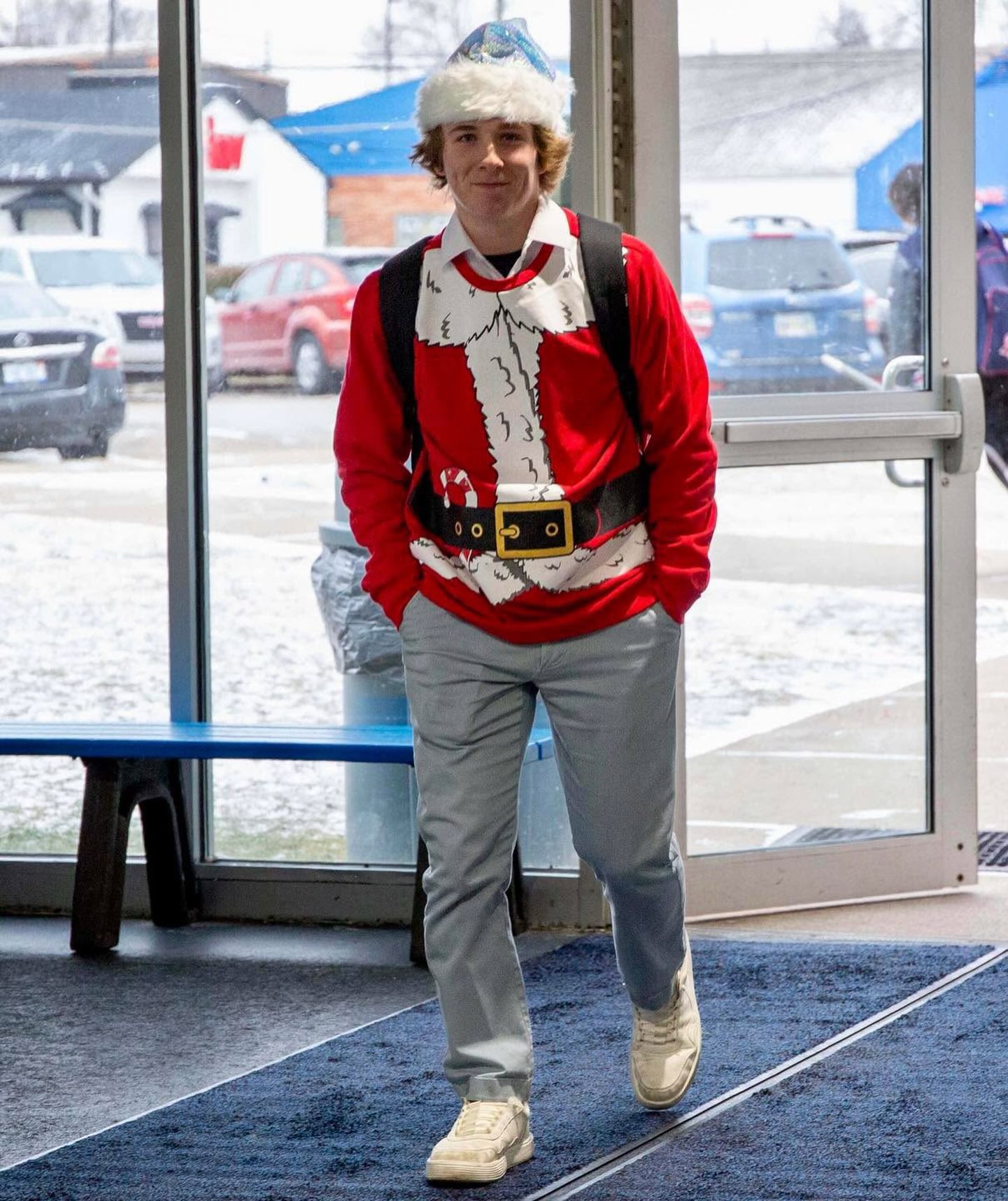 #MetroJets forward Noah Bodurka shows his Christmas spirit prior to the Jets’ 5-2 win over Battle Creek on December 19, 2025, at Mount Clemens Ice Arena.
#PlayerEntranceThursday #ChristmasInJuly #PlayLikeBray