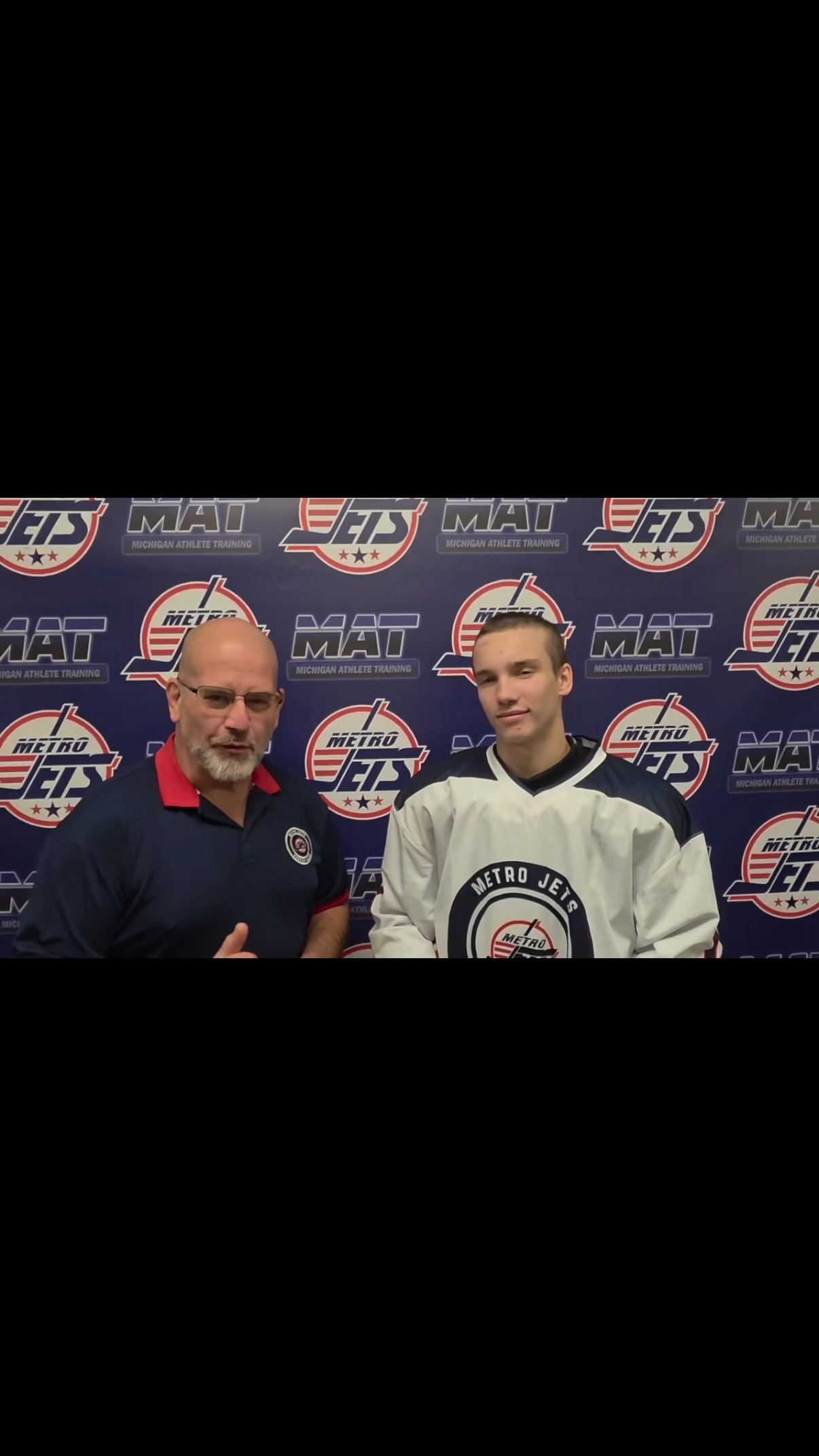 Newcomer Brett Krtanjek talks with Matt Prieur for the first time about his experience at training camp and what he’s bringing to the team this season🏒🔥

#metrojets #juniorhockey #hockey #trainingcamp #playlikebray
