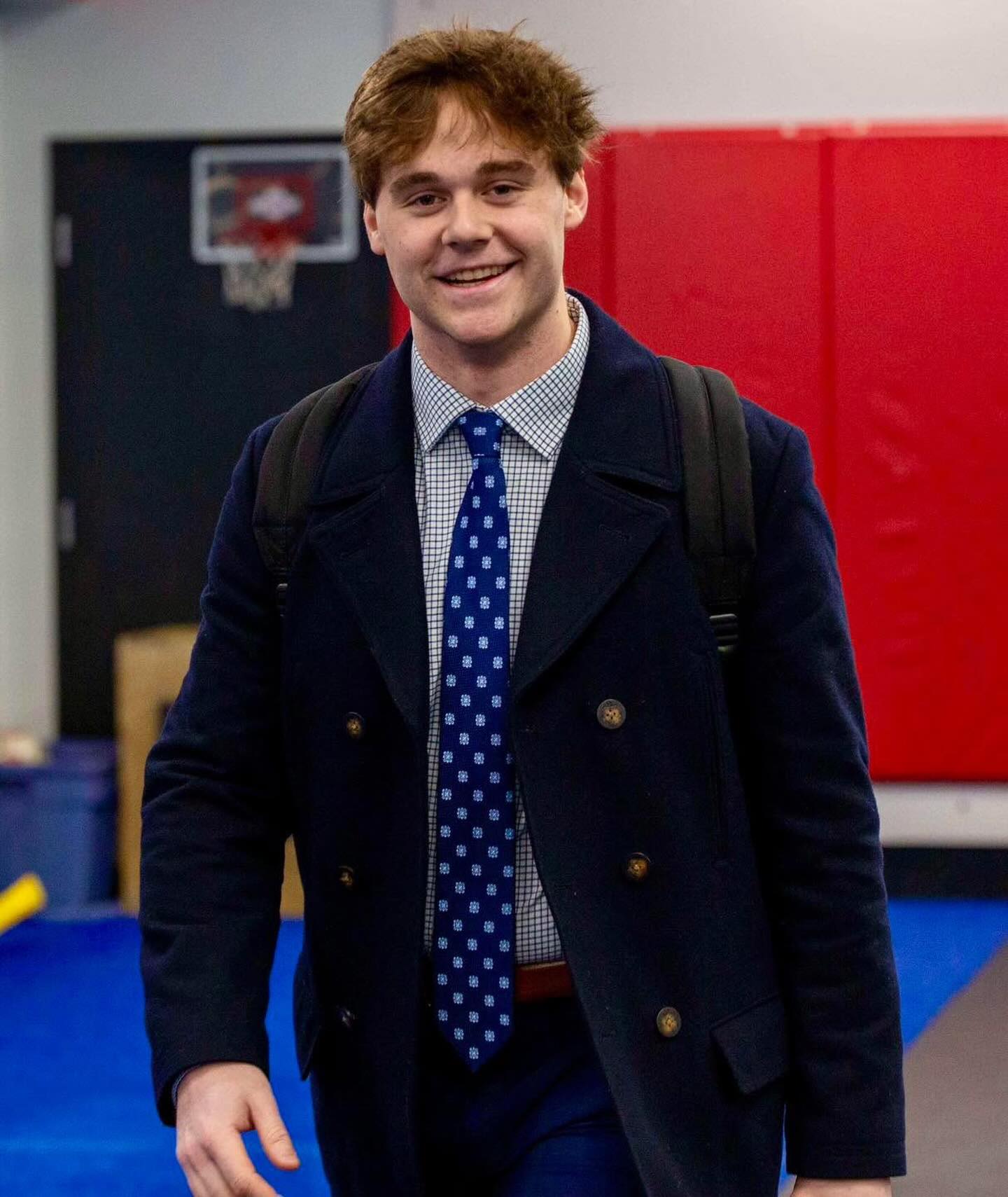 #MetroJets forward Luke Gaffney flashes his game day grin before a game at Mount Clemens Ice Arena in 2023-24.
#PlayerEntranceThursday #PlayLikeBray