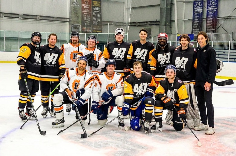 Our Jets coaching staff and several former players played in the 3rd annual Braydin Lewis Memorial Charitable Hockey Game last night in Fort Wayne.
A great event to help raise money for the Play Like Bray Foundation and most importantly honor Jets Player #47 Braydin Lewis. Thank you to the Lewis Family, FW Komets, and PSM icehouse for hosting us! We miss you Lewy and your legacy will always be a staple in the Jets family.
#metrojets #playlikebray