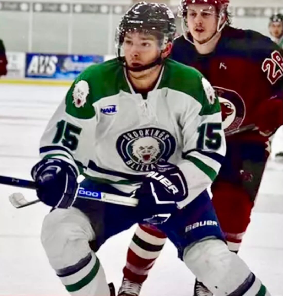 Nolan Turi played for the #MetroJets during the 2019-20 season, finishing third in team scoring with 55 points (15 goals, 40 assists) in 42 games.

The Canton, Mich., native also saw time in the NAHL and played at NCAA Division III Finlandia University during the 2020-21 season. 

These days, Turi works for Puckmasters in on-ice and off-ice training and hockey development. 

#MetroMovingOnMonday #CollegeReady #OnceAJetAlwaysAJet ✈️ #PlayLikeBray