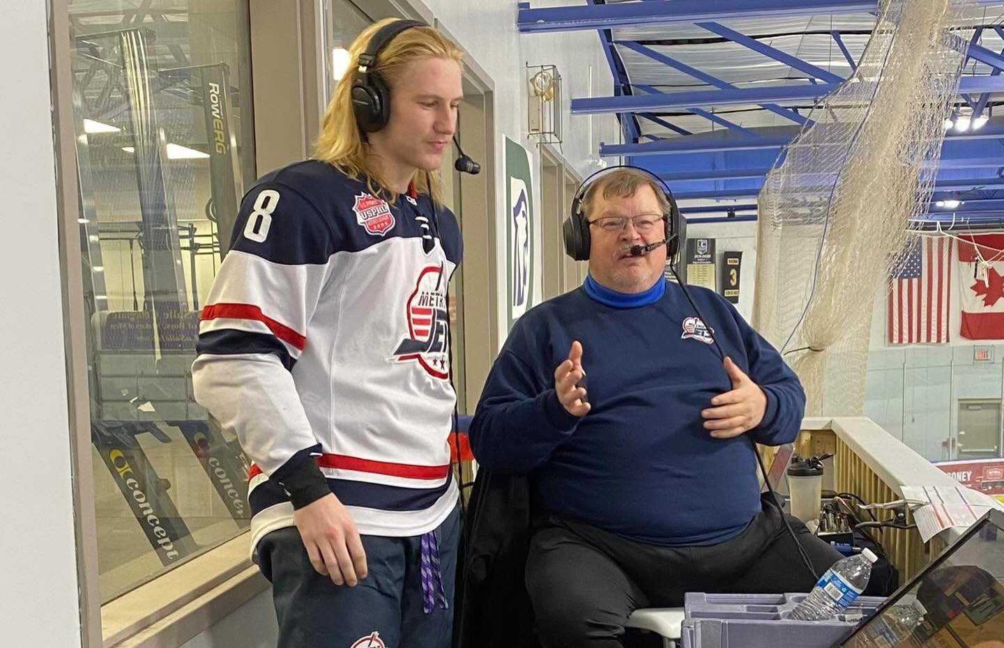 #MetroJets defenseman Braydin Lewis chats with Jets broadcast analyst Doug Bailey during an intermission break on January 28, 2022, at Mount Clemens Ice Arena.

#FlashbackFriday #PlayLikeBray #LeweyStrong